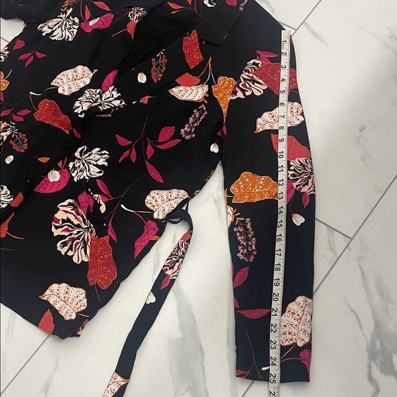 Yest Black Floral Jacket/Blazer Lightly Padded Shoulders Self Tie Belt Size 4 - Picture 12 of 14